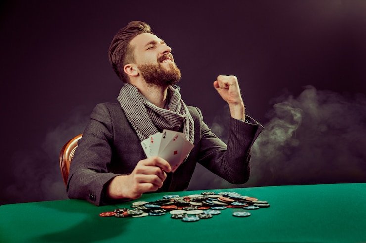 Boom City free spins feature with multiplier counter showing rising payouts